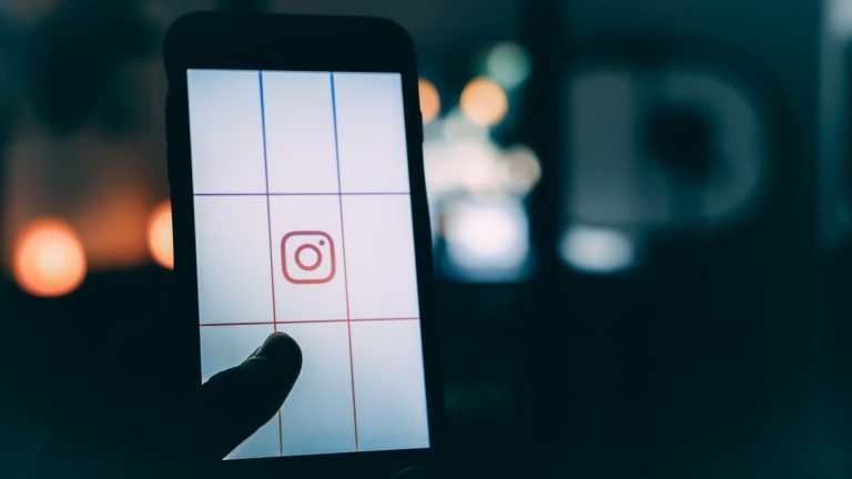 Instagram Grid on iPhone