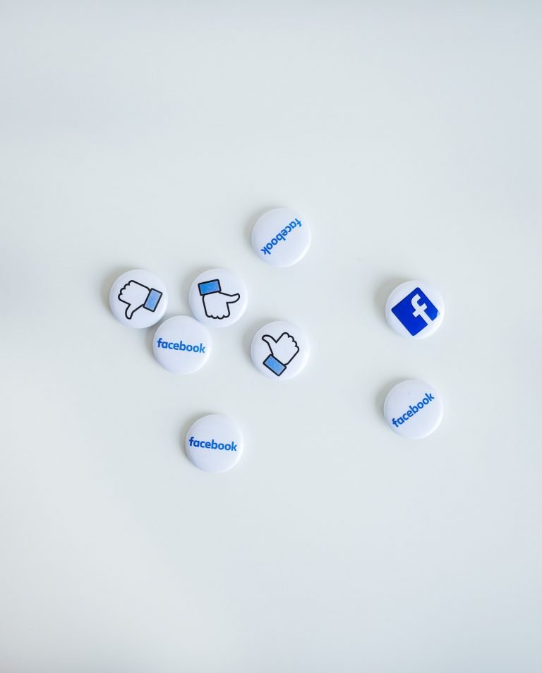 Facebook Emoji Buttons